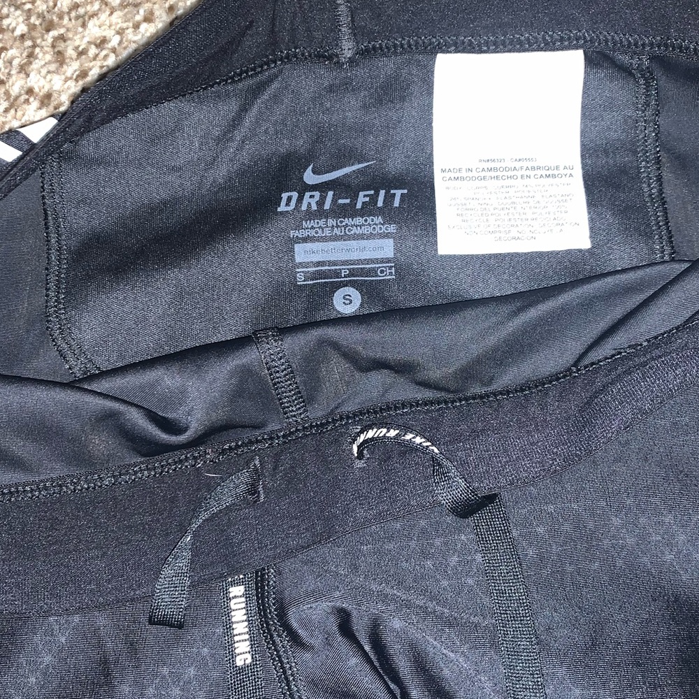 Nike Legging - Picture 3 of 4